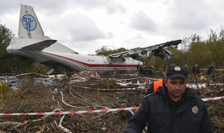 Srušio se vojni avion u Ukrajini, poginulo najmanje pet ljudi